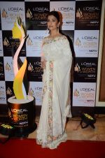 Aishwarya Rai Bachchan at NDTV Loreal Women of Worth Awards on 28th March 2016